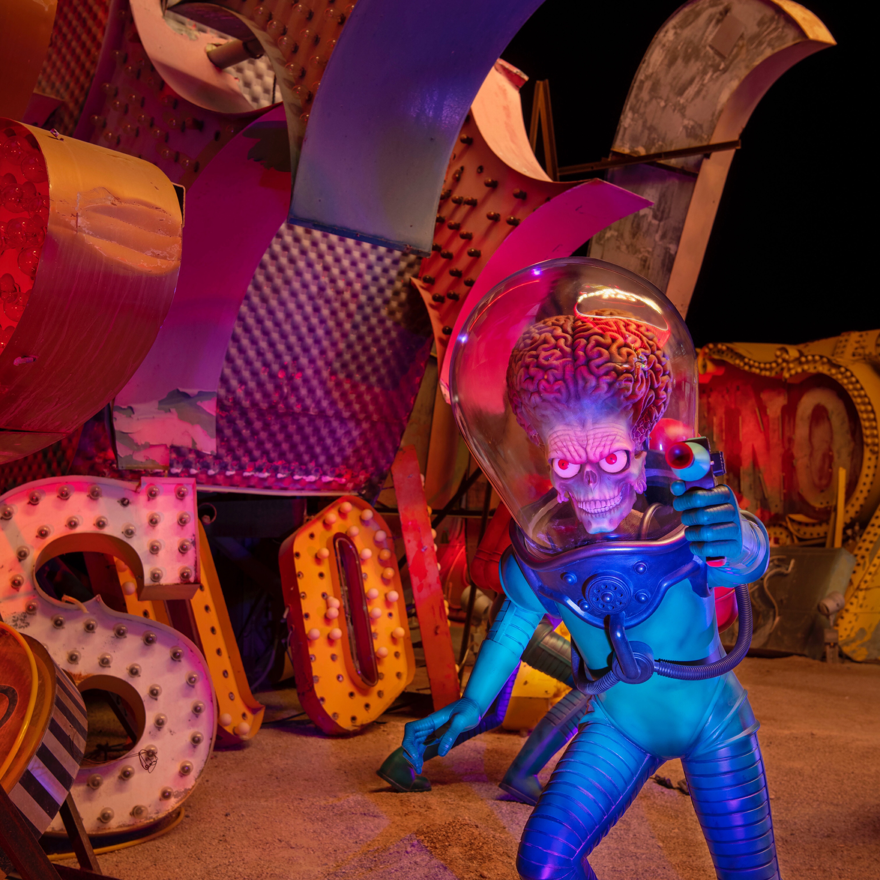 The Neon Museum, Las Vegas, Tim Burton, Virtual Tour, Vaughn Lowery, 360 Magazine,