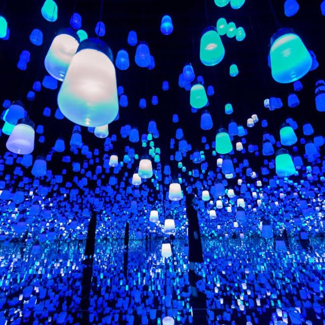 teamLab's Forest of Resonating Lamps is an iconic exhibit from the MORI Building Digital Art Museum as announced by 360 MAGAZINE.