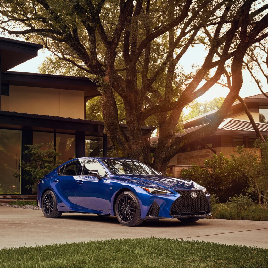 2021 Lexus IS 350 F-Sport Ultra White image via Christine N. Henley (TMNA) for use by 360 Magazin