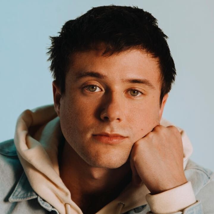 Alec Benjamin photograph by Matty Vogel from Collin Citron, Elektra Records for use by 360 Magazine