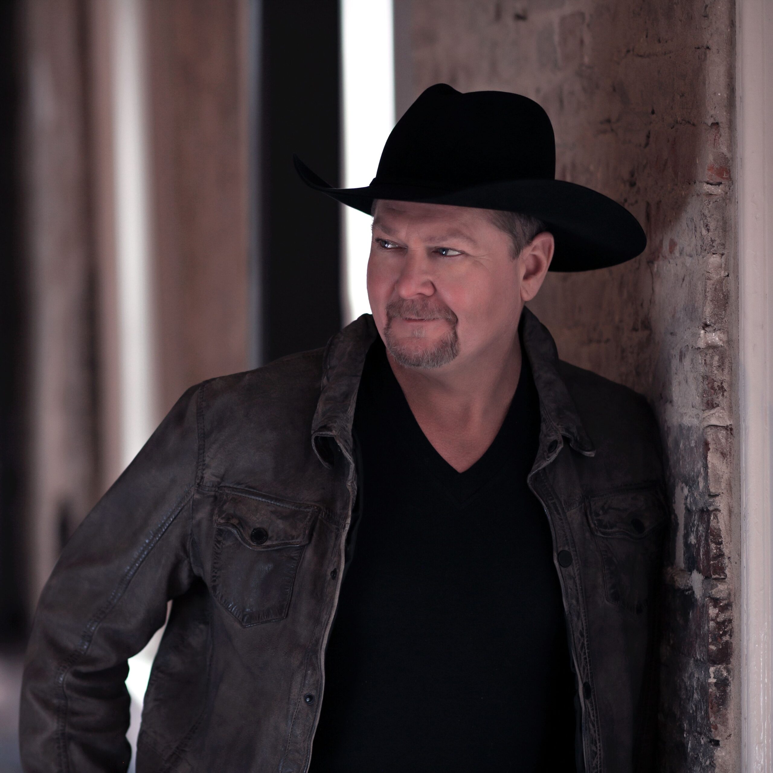 Tracy Lawrence via Jon-Paul Bruno for use by 360 Magazine