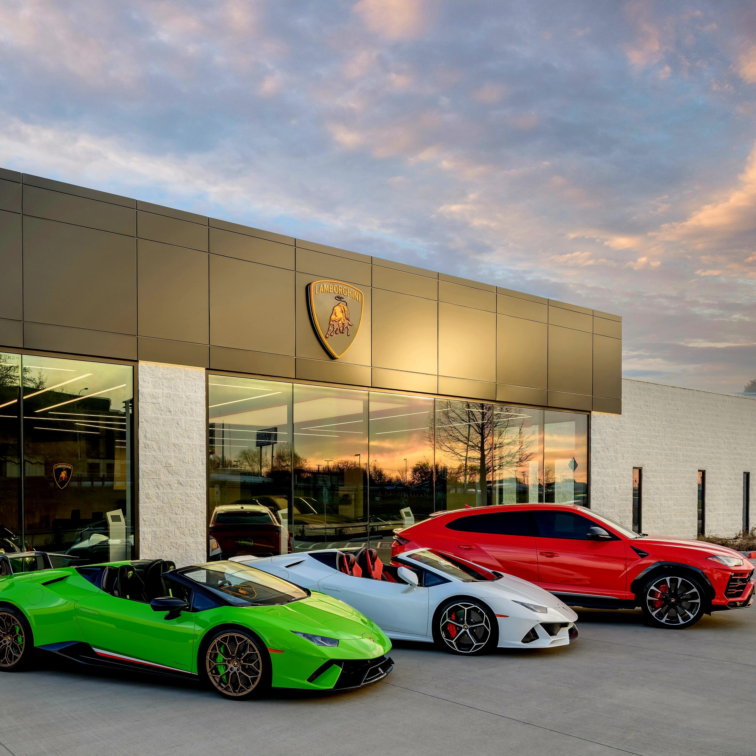 Lamborghini Dealer in Dallas, Texas via 360 MAGAZINE