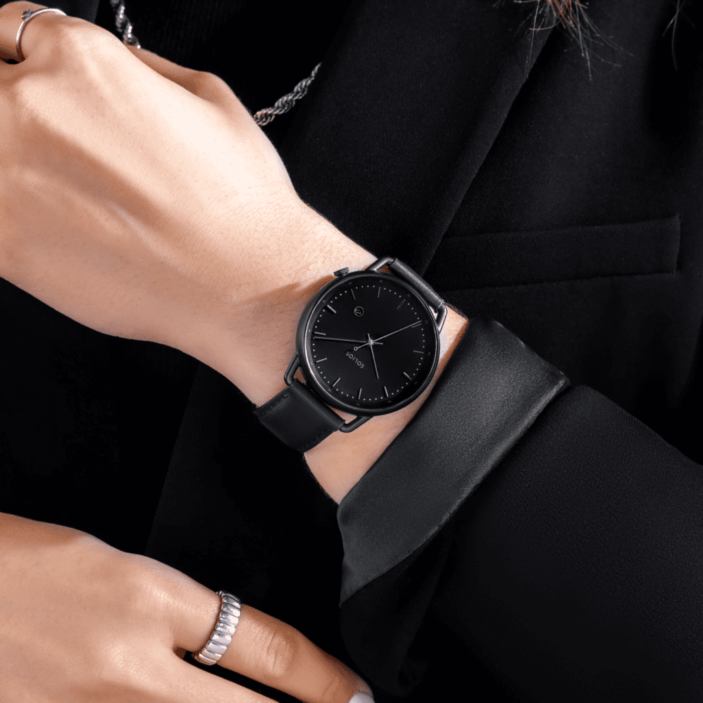 Solios Curve solar panel watch product image via NATA PR for use by 360 Magazine