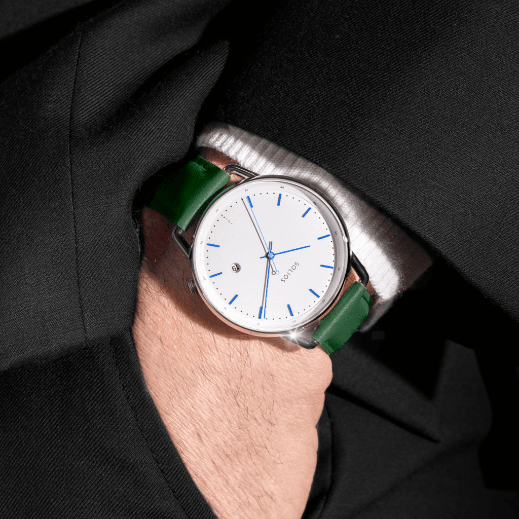 Solios Curve solar panel watch product image via NATA PR for use by 360 Magazine