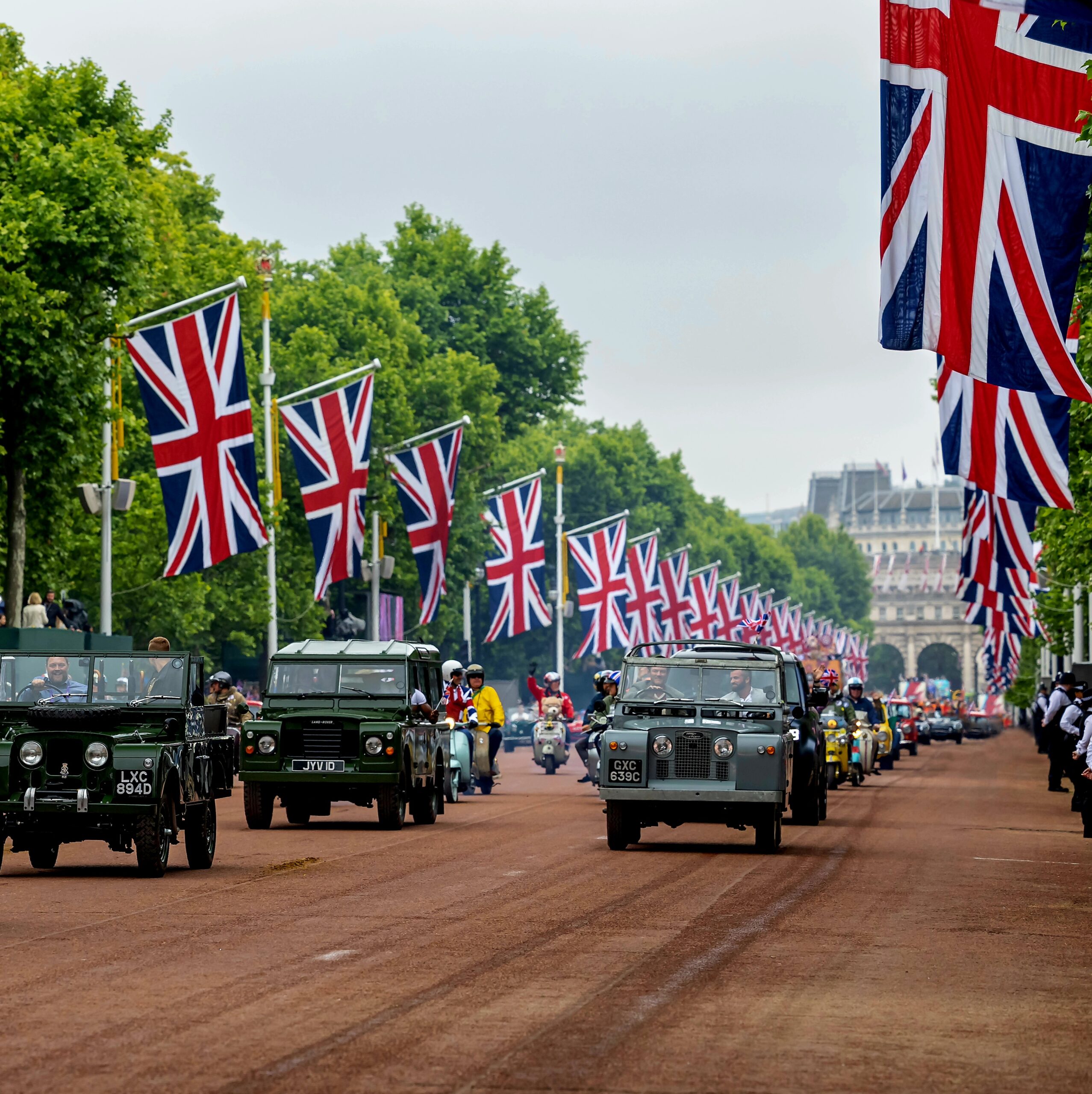 British Celebrities Drive Iconic Jaguar Land Rover Vehicles in Queen’s Platinum Jubilee Pageant via 360 Magazine