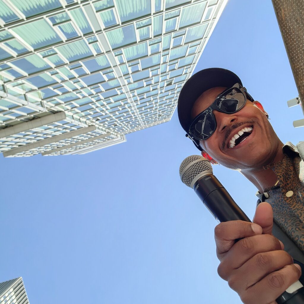 Vaughn Lowery guest speaker at NFT VIP in nyc for 360 MAGAZINE