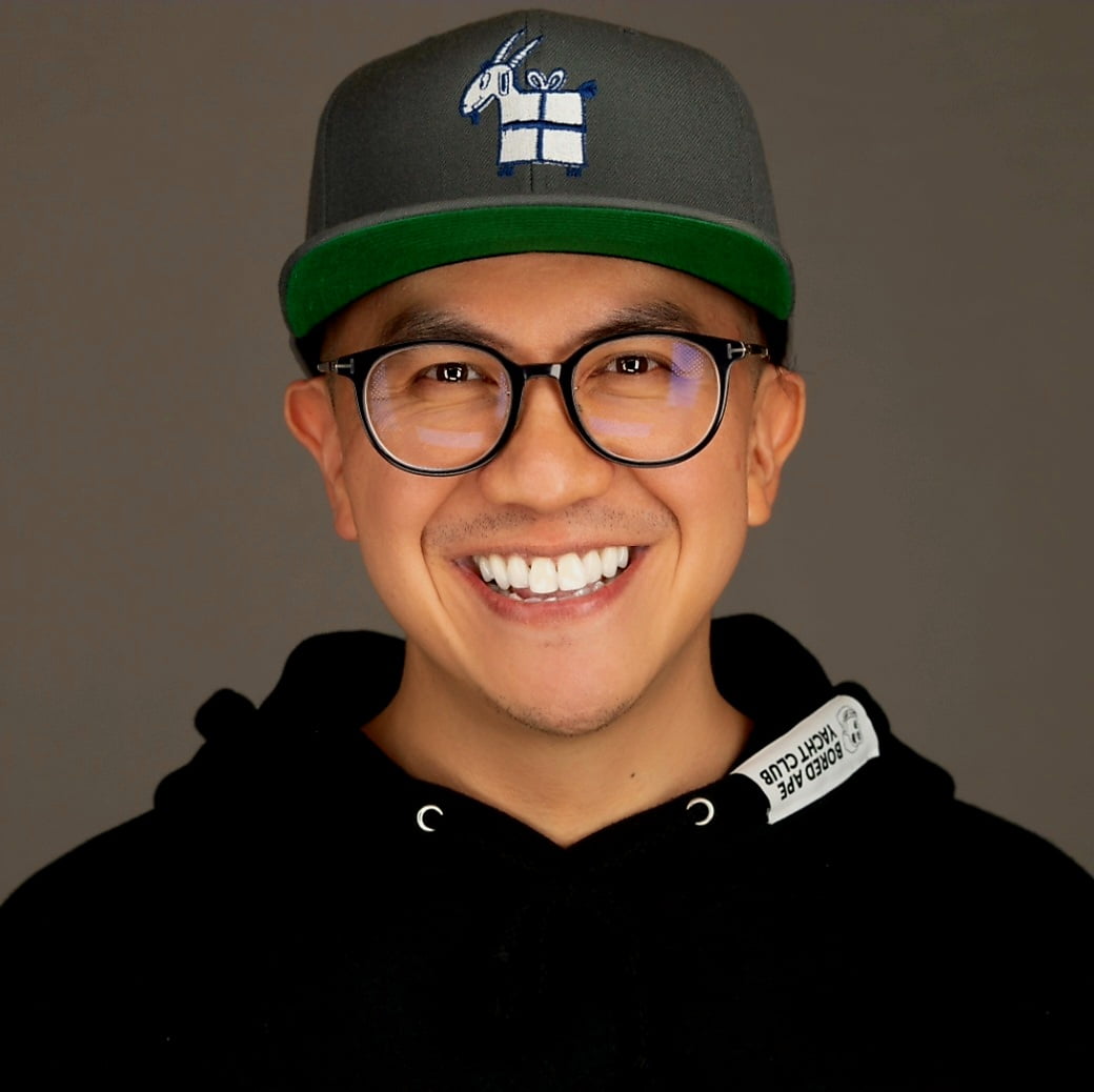 Mikee Trompeta speaks to Vaughn Lowery at NFT-VIP in nyc via 360 MAGAZINE