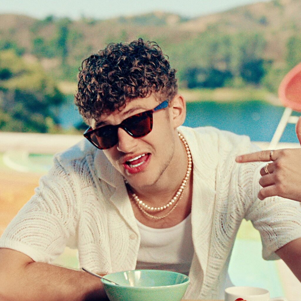 Max Drazen releases new song Caffeine which was announced via 360 MAGAZINE