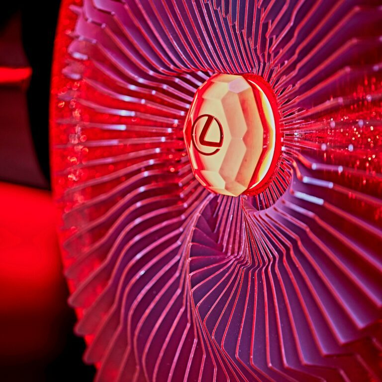 Logo Rim Ruby Rim RUBY RED RIMS - 360 MAGAZINE - GREEN | DESIGN | POP | NEWS