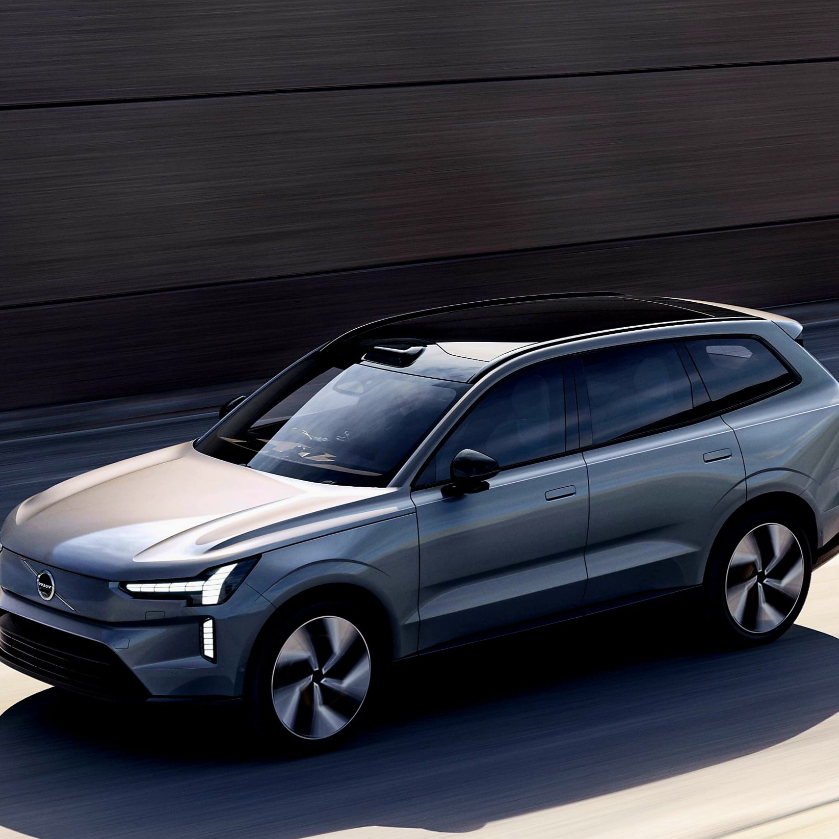 2024 Volvo EX90 fully electric suv car review via 360 MAGAZINE.