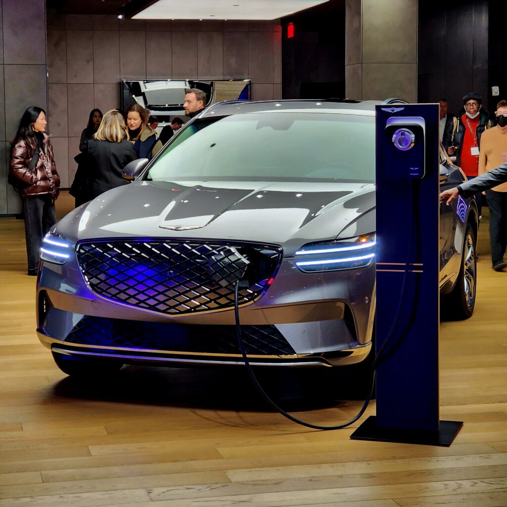 Genesis Motor and High Line Winter Lights presentation via 360 MAGAZINE.