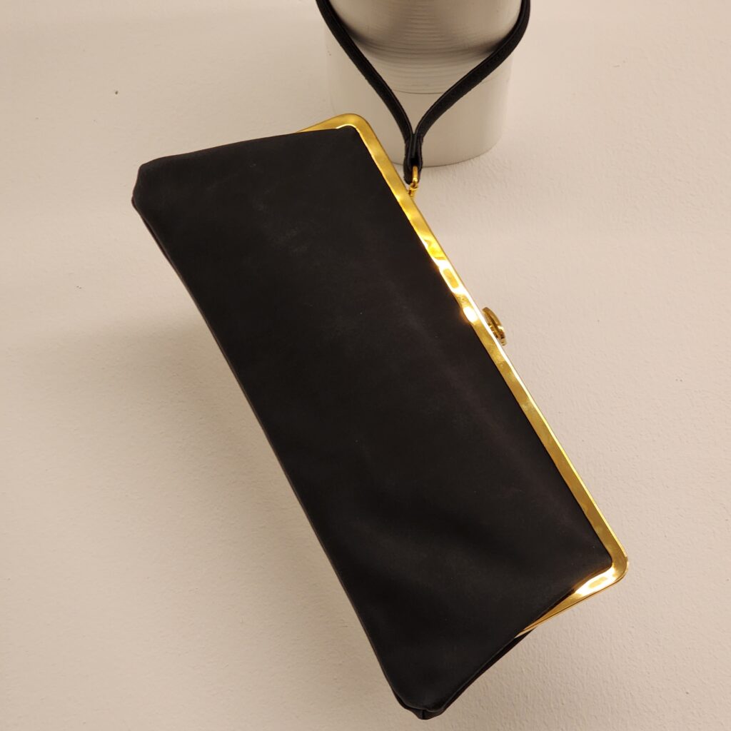 Esther Perbandt (Making the Cut) in Berlin via 360 MAGAZINE.