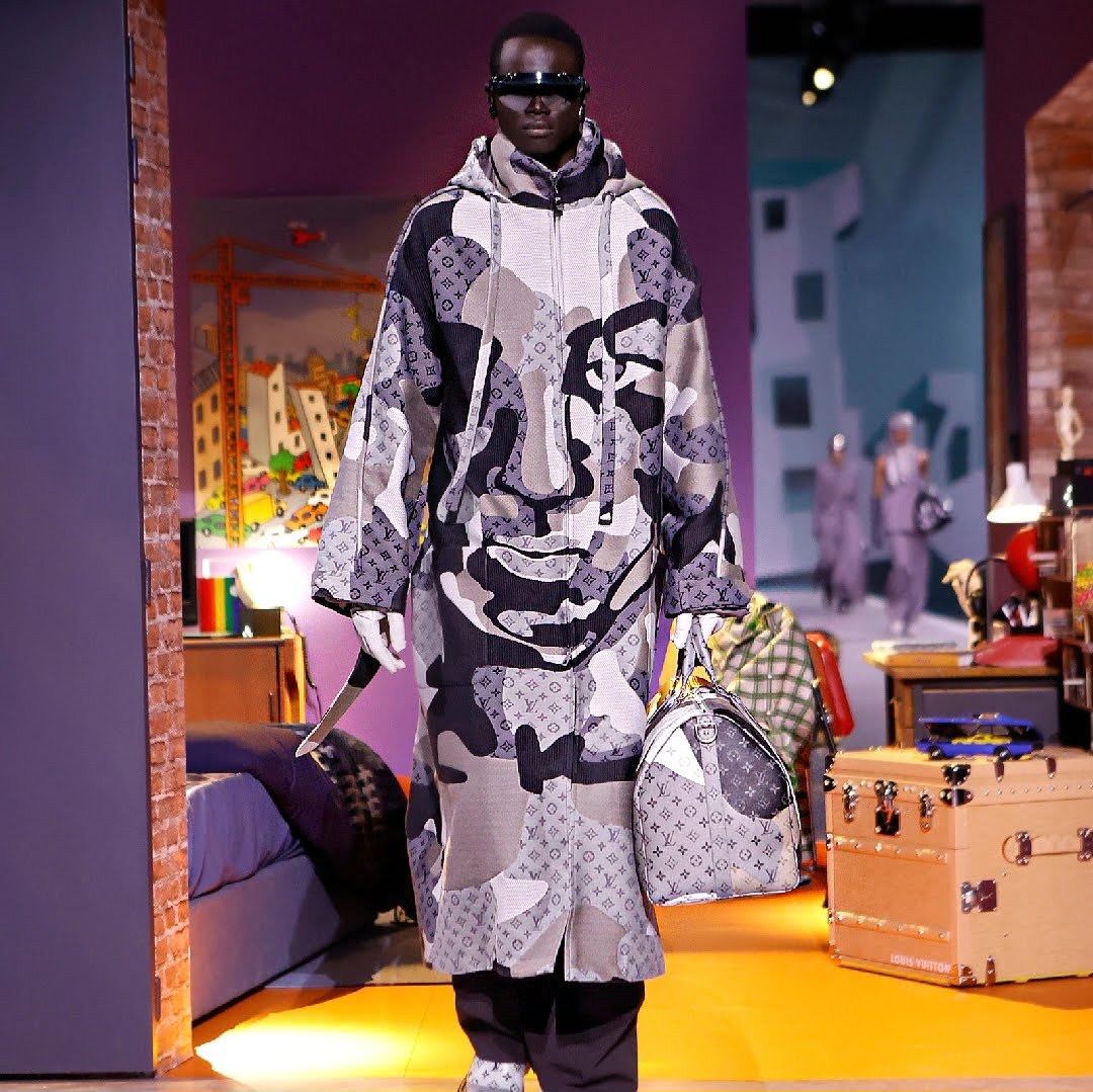 Louis Vuitton Men’s Fall-Winter 2023 show via 360 MAGAZINE. 
