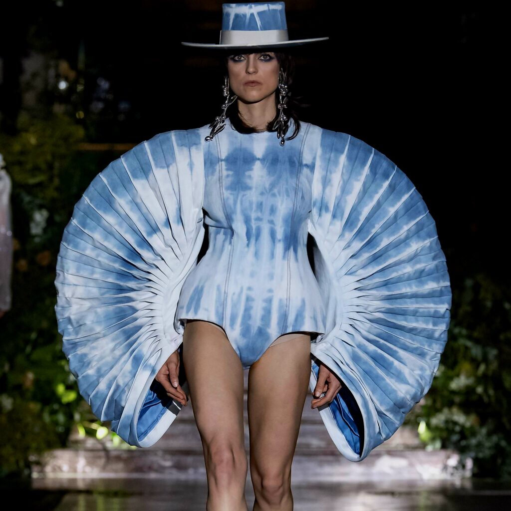 Juana Martin Couture ss23 via 360 MAGAZINE.