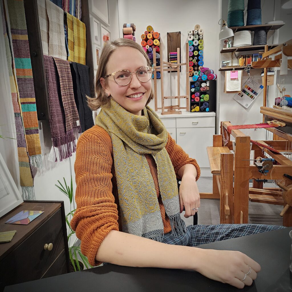 Robyn Chamberlain jewelry maker chats with 360 MAG podcast maintaining a sustainable business.