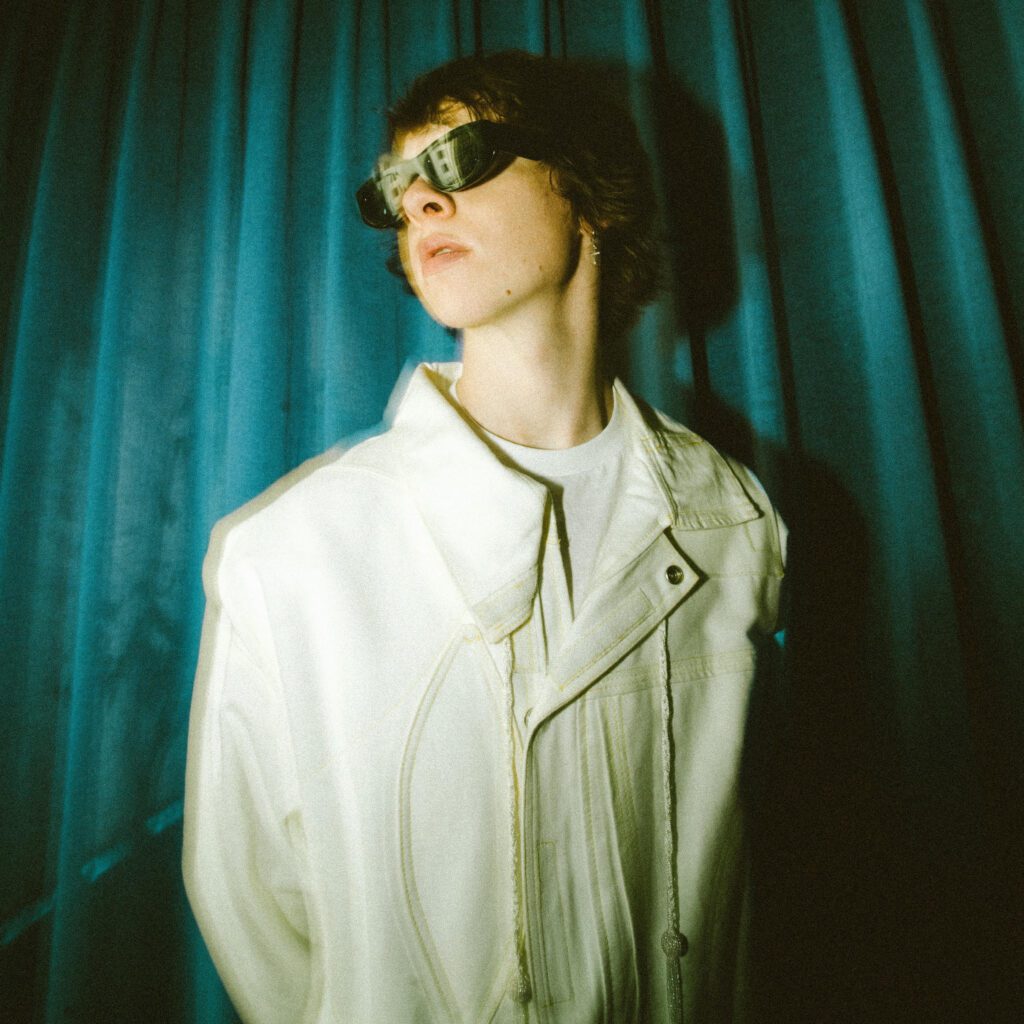 Anella Herim "Tequila" 360 MAGAZINE GREEN DESIGN POP NEWS