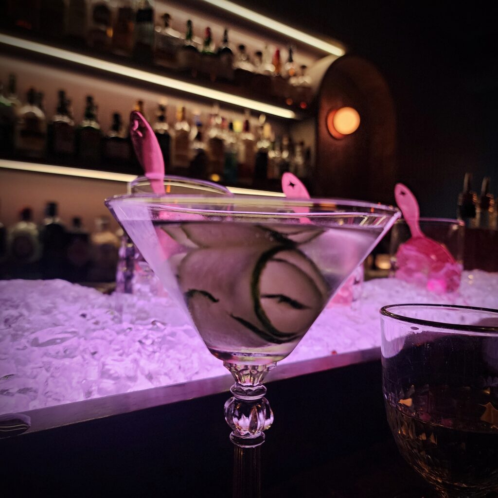 LINDLEY LINDENBERG Hotel in Frankfurt, Germany photographed by Vaughn Lowery via 360 MAGAZINE.