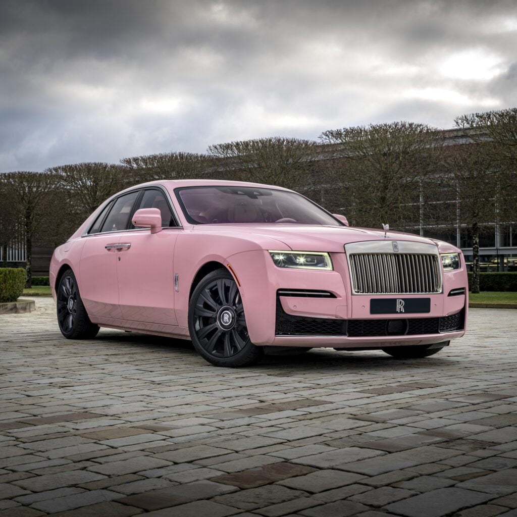 Rolls-Royce champagne rose just in time for mother's day via 360 MAGAZINE. 