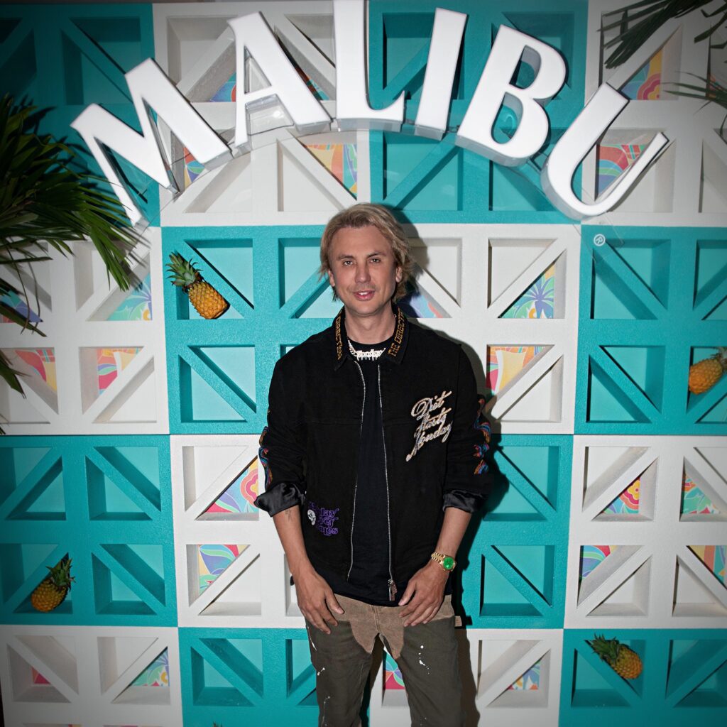 Foodgod attends Malibu Rum National Piña Colada Day celebration via 360 Magazine.