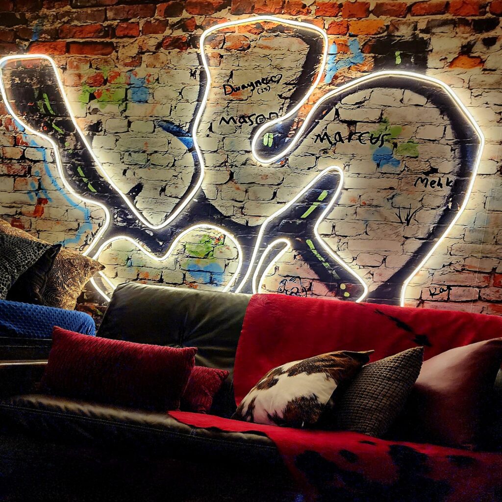 Rope light mural by Vaughn Lowery for 360 MAGAZINE.