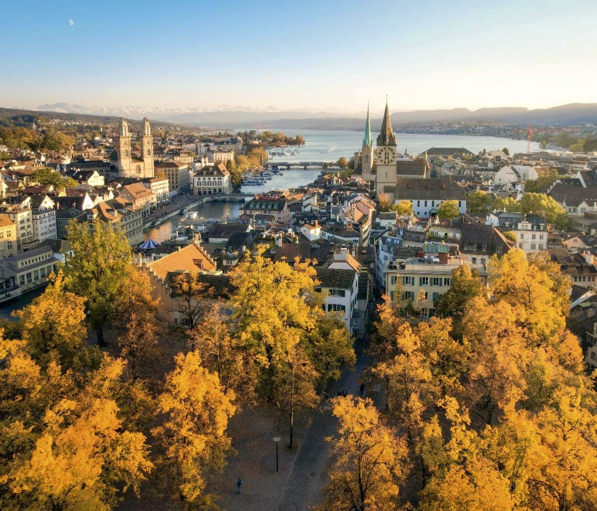 Picture of the beautiful fall atmosphere in the fantastic Zurich