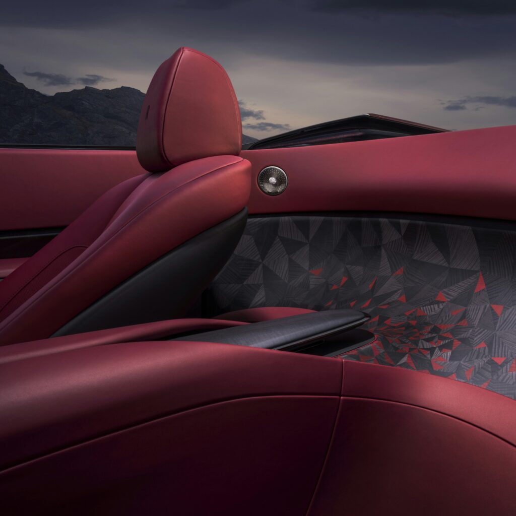 ROLLS-ROYCE UNVEILS LA ROSE NOIRE: THE FIRST DROPTAIL COACHBUILD COMMISSION via 360 MAGAZINE.