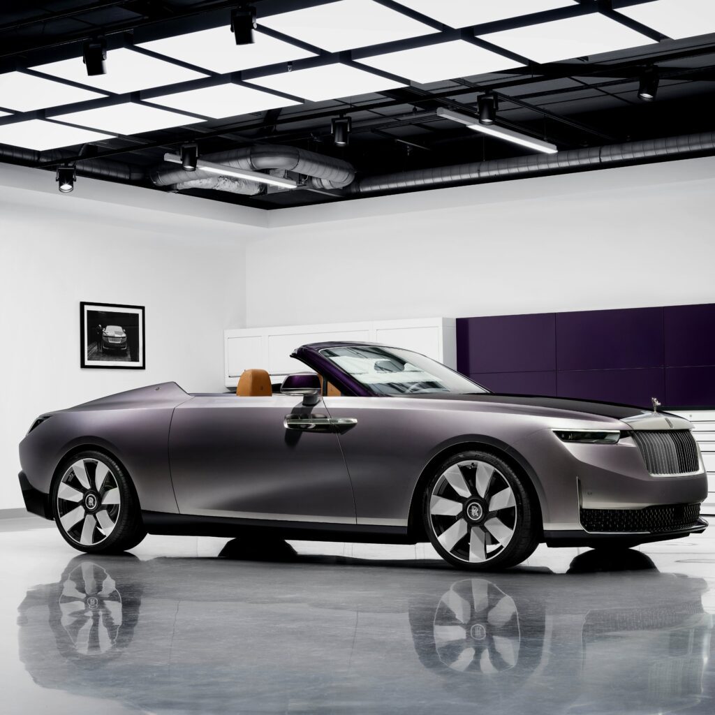 ROLLS-ROYCE UNVEILS AMETHYST DROPTAIL via 360 MAGAZINE.