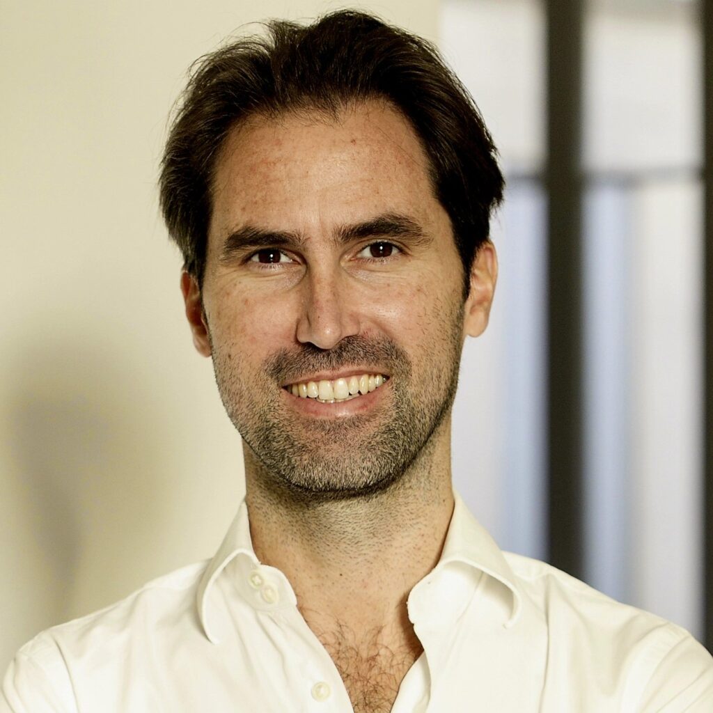 Aura Blockchain Consortium, founded by LVMH, Prada, OTB Group, Cartier, part of Richemont and Mercedes-Benz, announces Romain Carrere as their new CEO via 360 MAGAZINE.