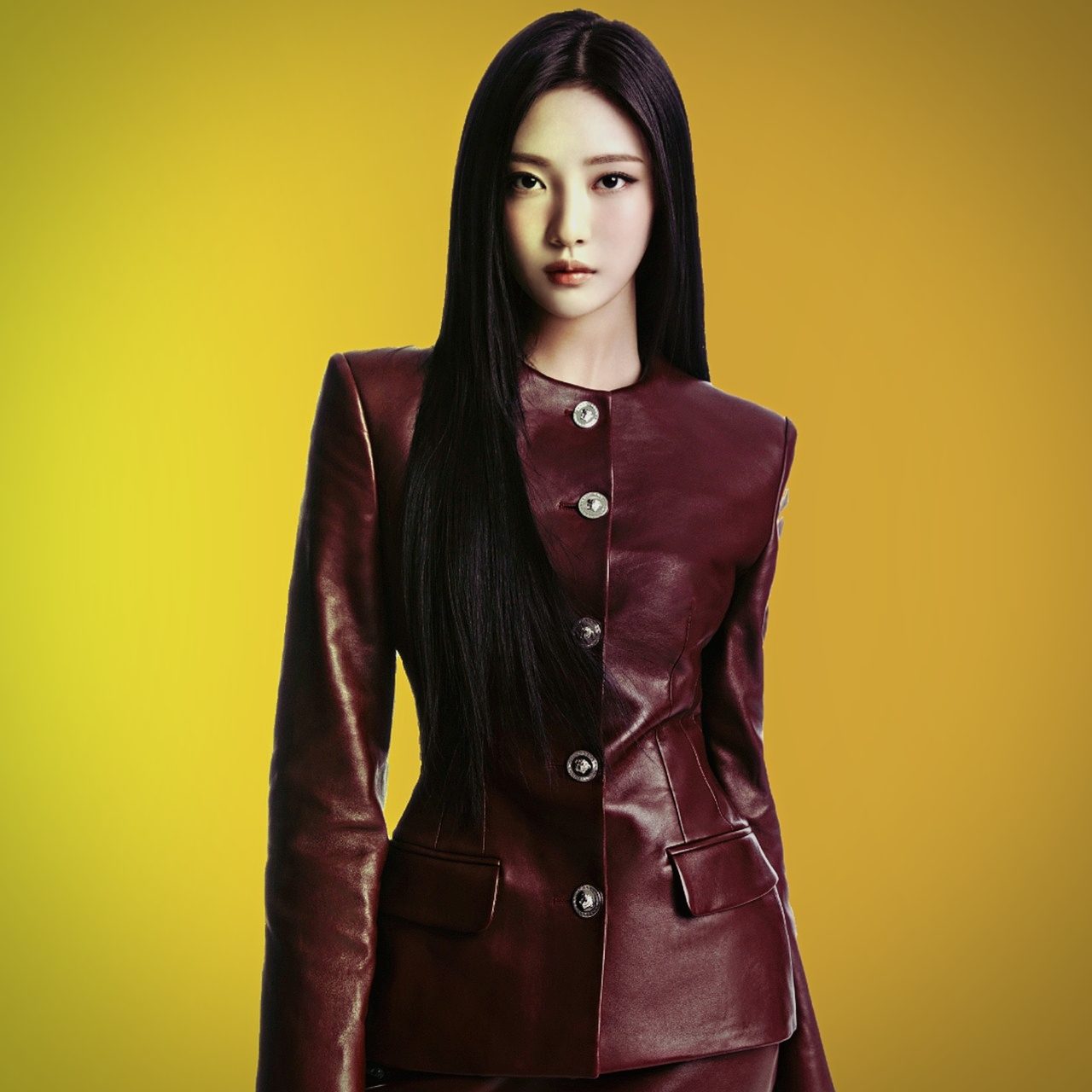 Aespa's Ningning becomes brand ambassador for Versace via 360 MAGAZINE.