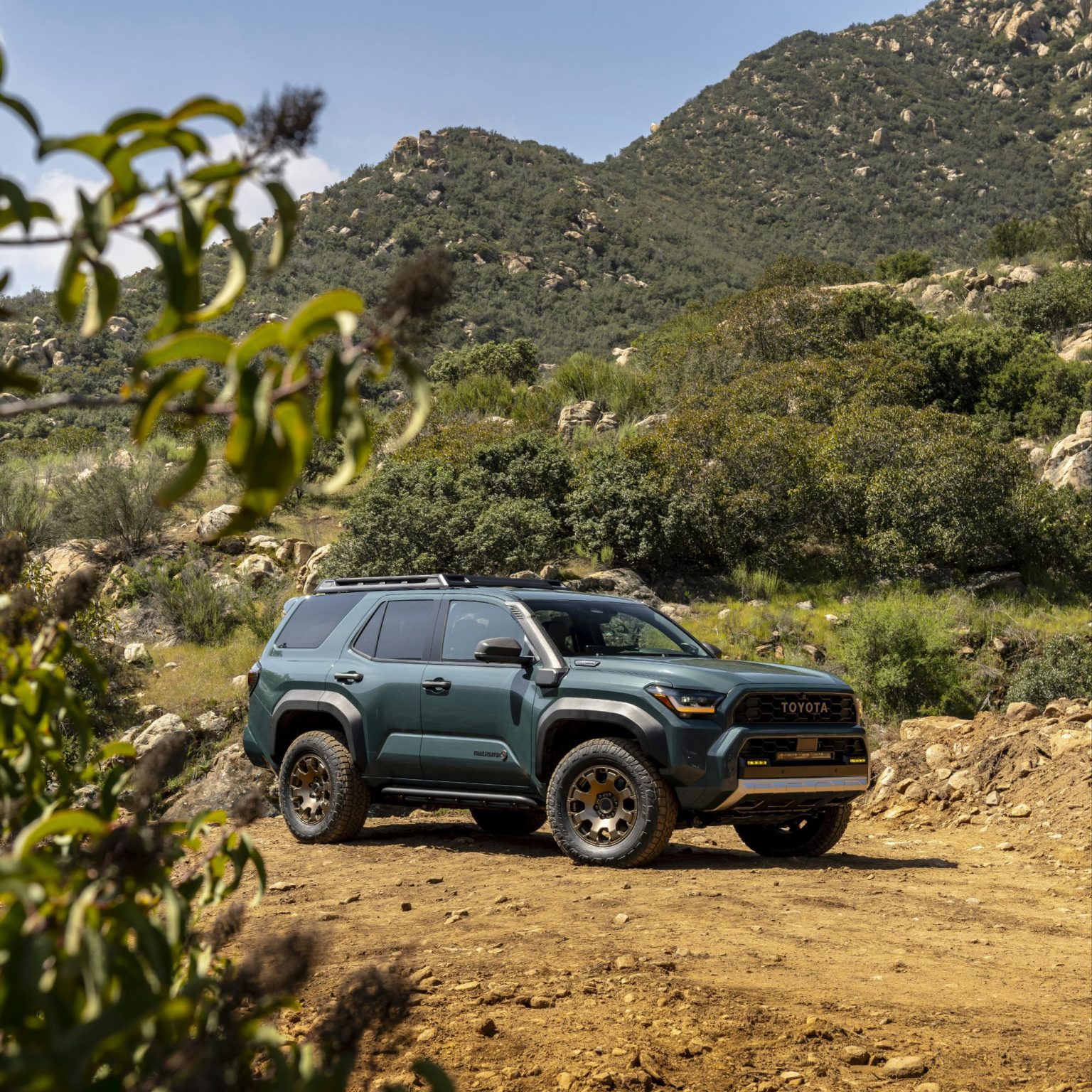 All-New 2025 Toyota 4RUNNER - 360 MAGAZINE - GREEN | DESIGN | POP | NEWS