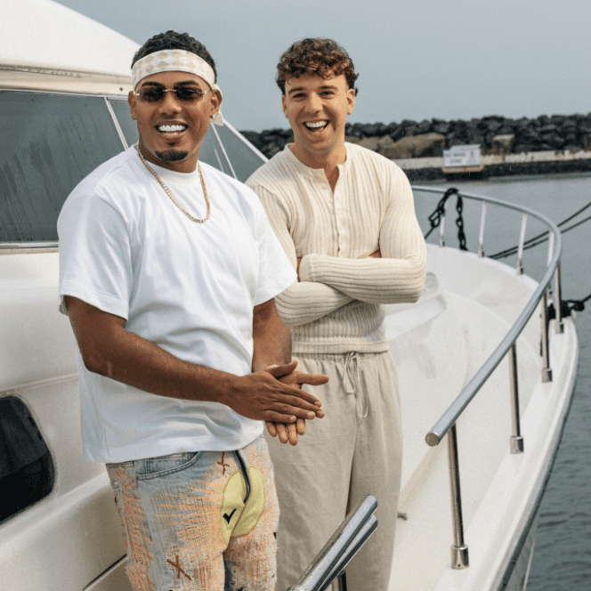 MYKE TOWERS releases SOLEAO music video via 360 MAGAZINE.