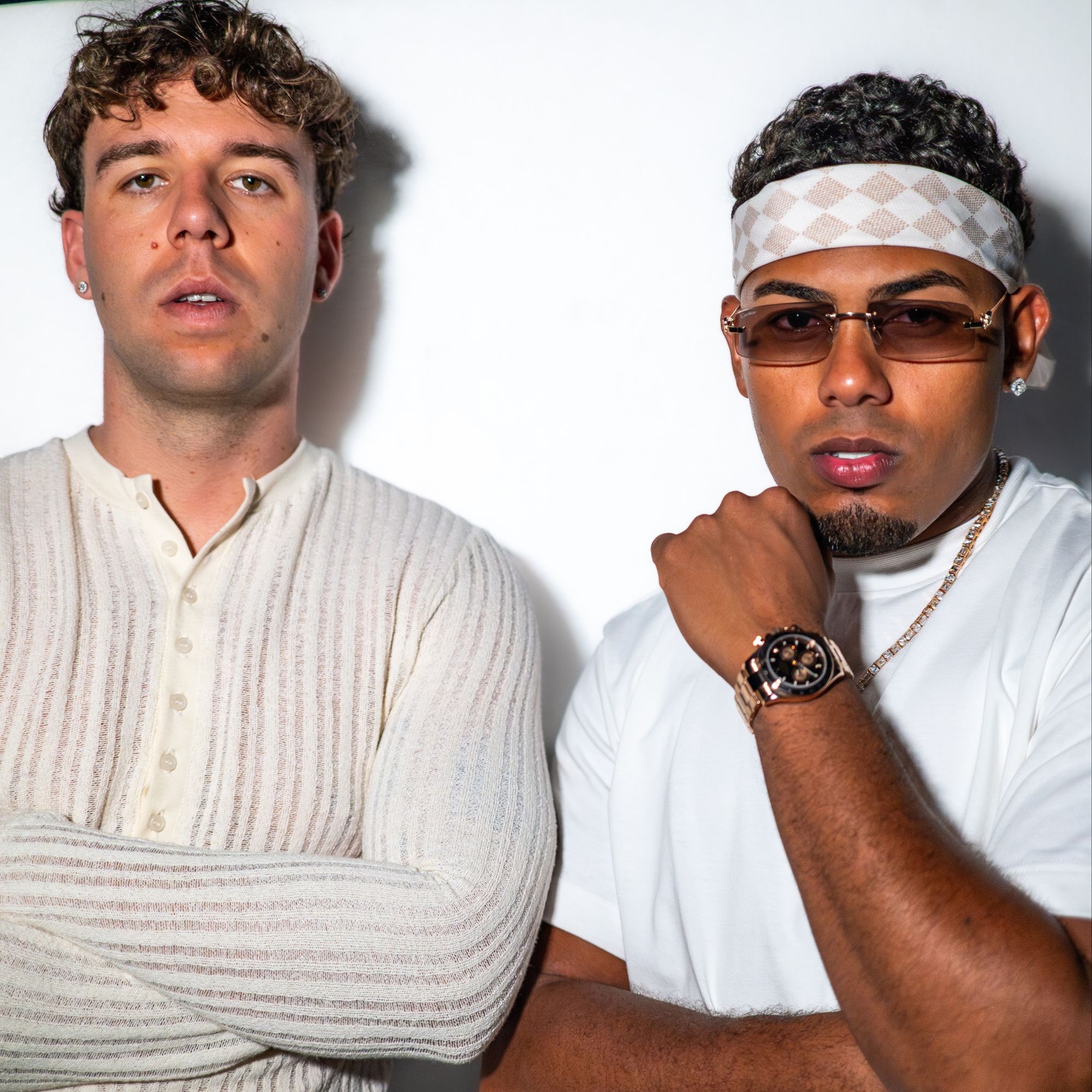 Myke Towers releases new video for SOLEAO via 360 MAGAZINE.