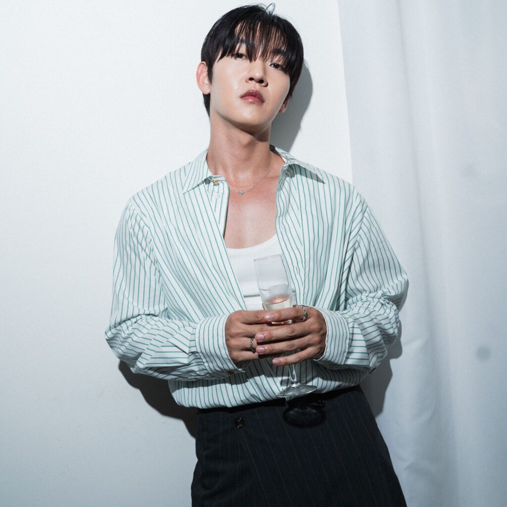 On the occasion of Pitti Immagine Uomo 2025, LuisaViaRoma celebrated with EENK the launch of the Fall-Winter 2025 collection with a cocktail party and DJ set attended by a selected group of press, talents and friends of the brands via 360 MAGAZINE.