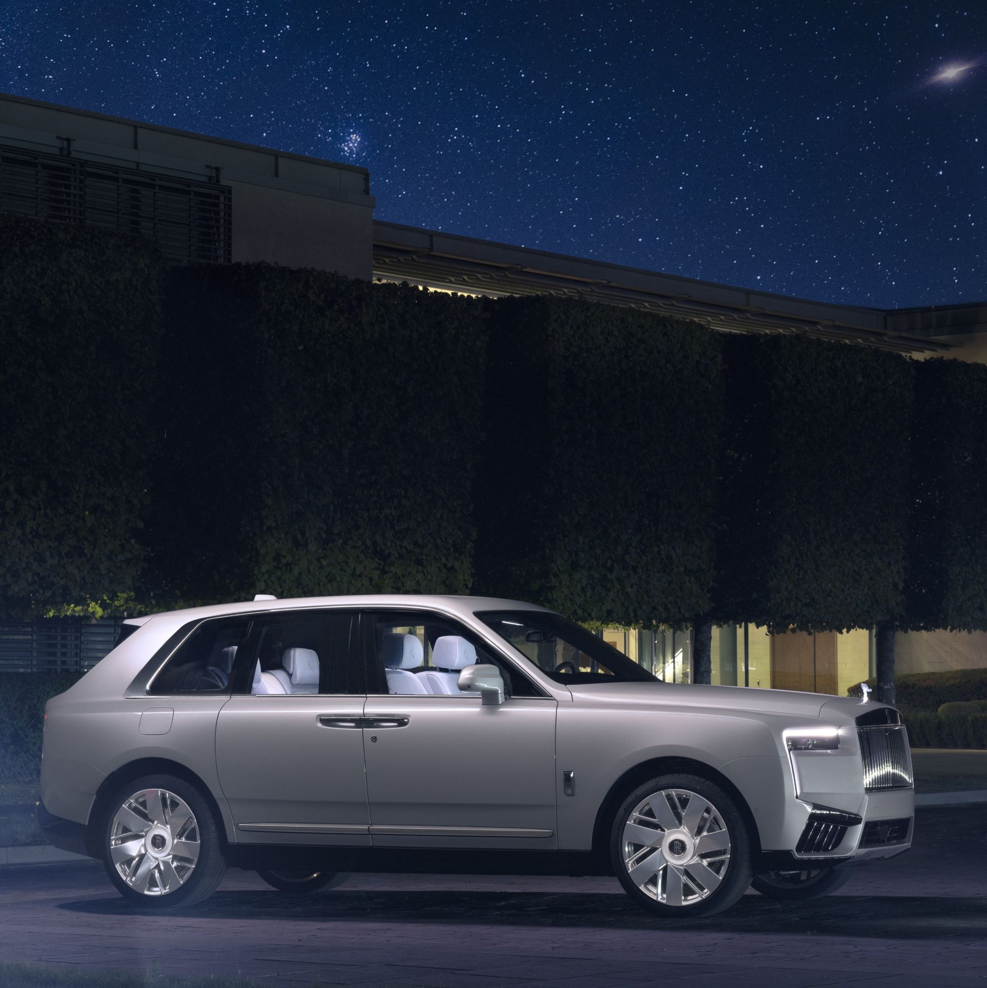 ROLLS-ROYCE PRESENTS CULLINAN COSMOS: CELEBRATE THE DRAMA OF SPACE via Vaughn Lowery's 360 MAGAZINE.