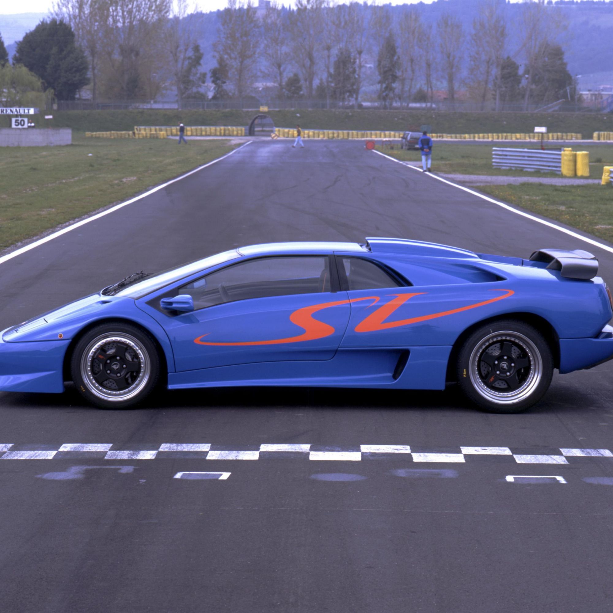 Lamborghini Diablo: celebrating 35 years of an icon via Vaughn Lowery's 360 MAGAZINE. 