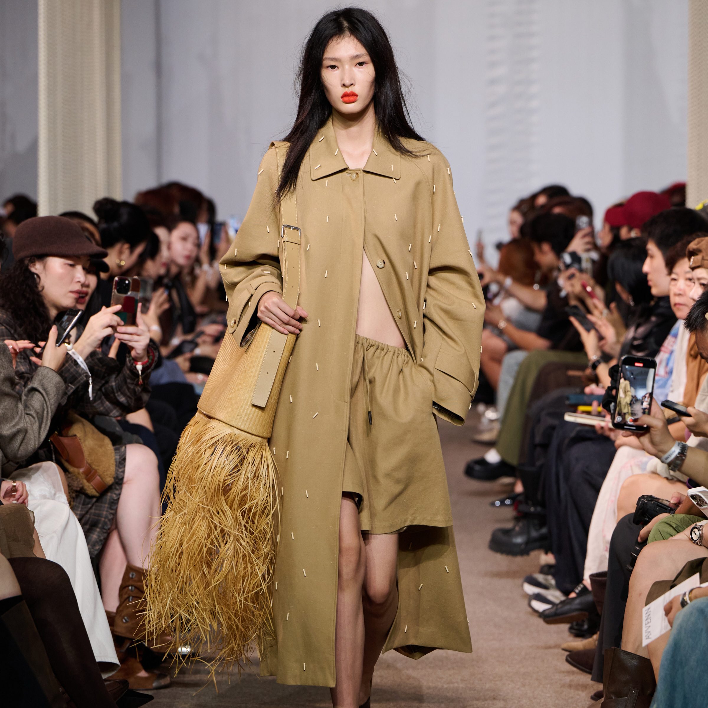 AVVENN SS26 AT SHANGHAI FASHION WEEK via Vaughn Lowery + 360 MAGAZINE.