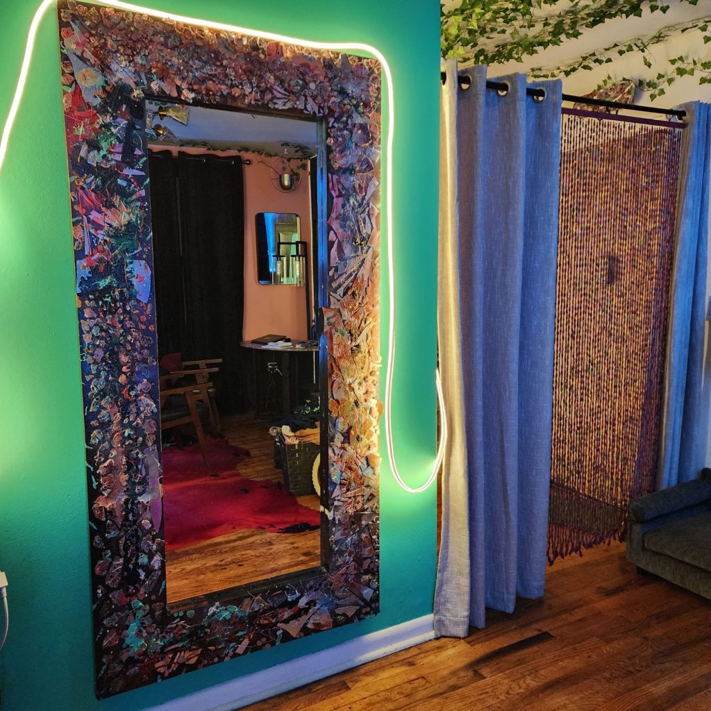 Interior design article, featuring artworks by Vaughn Lowery via 360 MAGAZINE. 