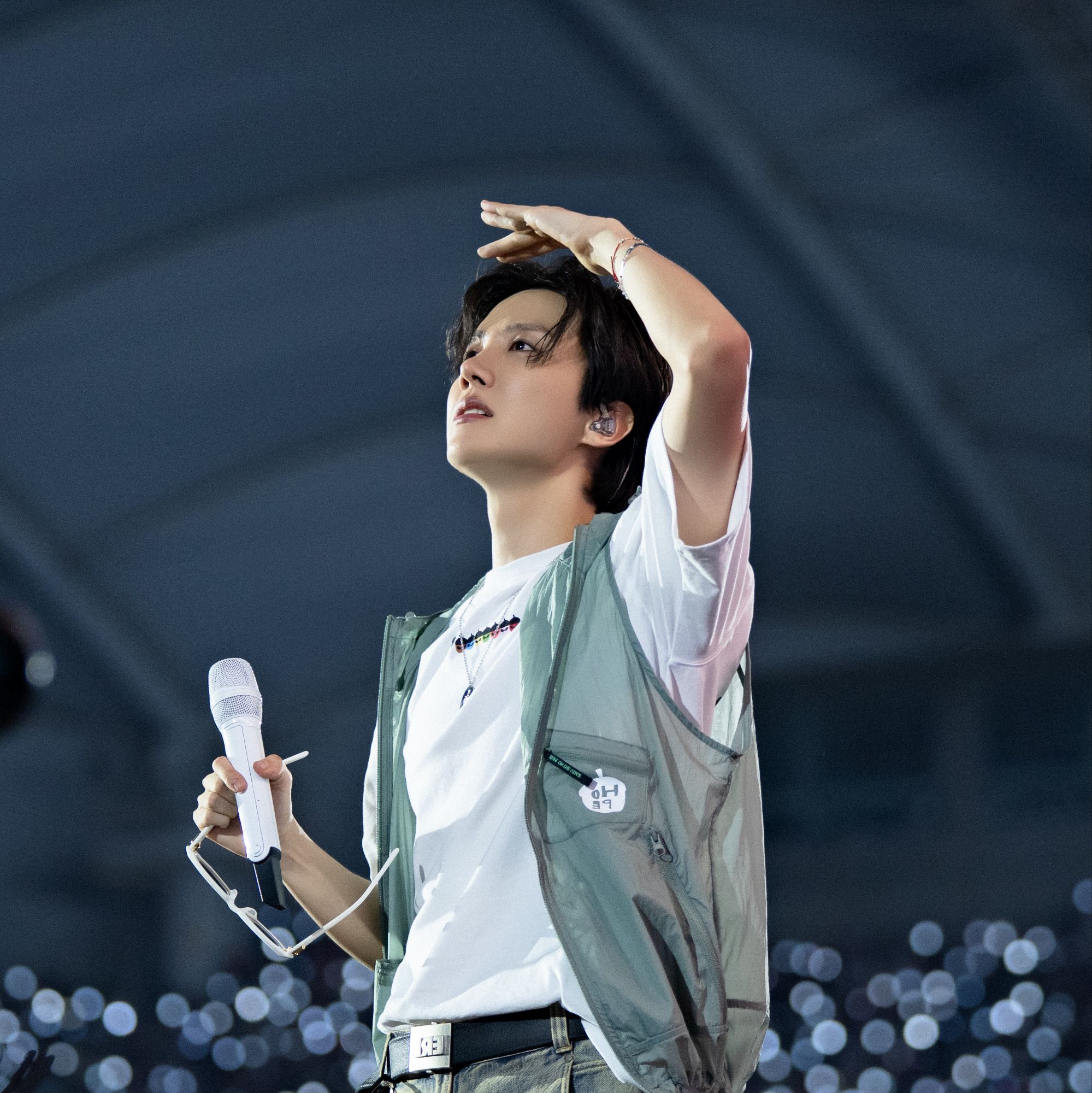 j-hope Tour 'HOPE ON THE STAGE' THE MOVIE via 360 MAGAZINE.