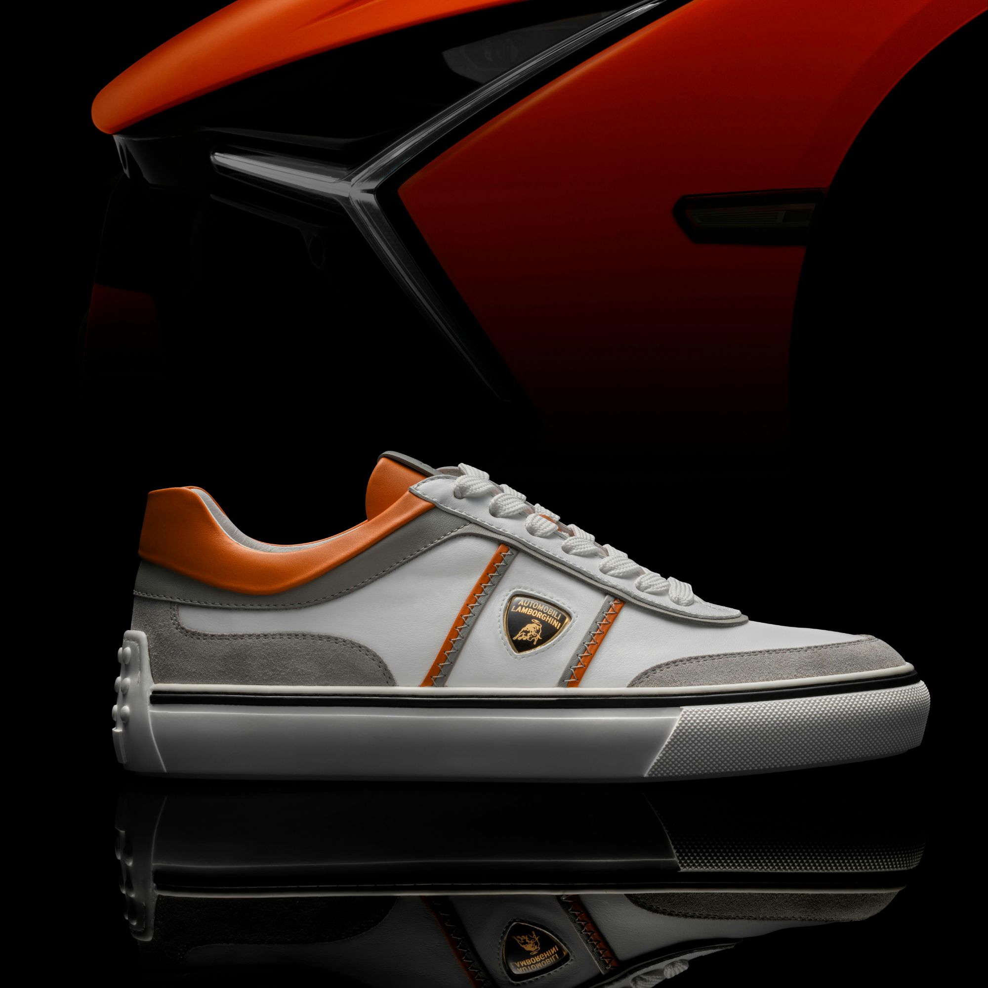 Lamborghini ignites the magic of seasonal holidays with gifts created for those who love the beauty of bold lines and the power of pure emotions.