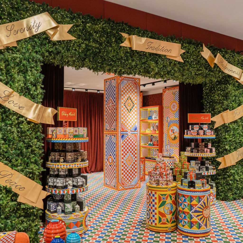 Dolce&Gabbana Holiday Market Arrives on 5th Avenue via Vaughn Lowery + 360 MAGAZINE.
