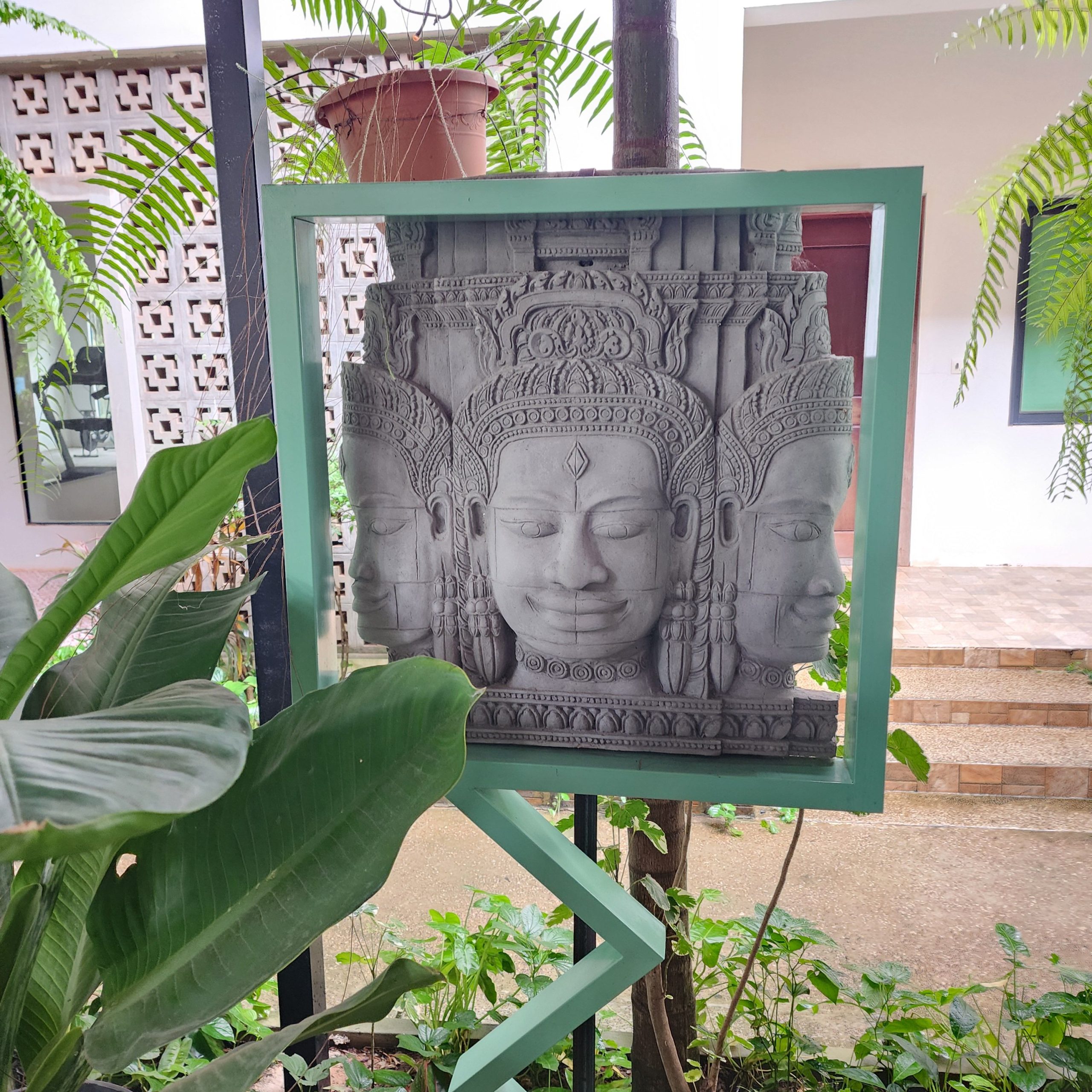 Tanei Angkor Resort, Angkor Wat, Phare Circus, Apsara Dinner Theater, VET airbus, Pub Street in Siem Reap Cambodia via Vaughn Lowery and 360 MAGAZINE.