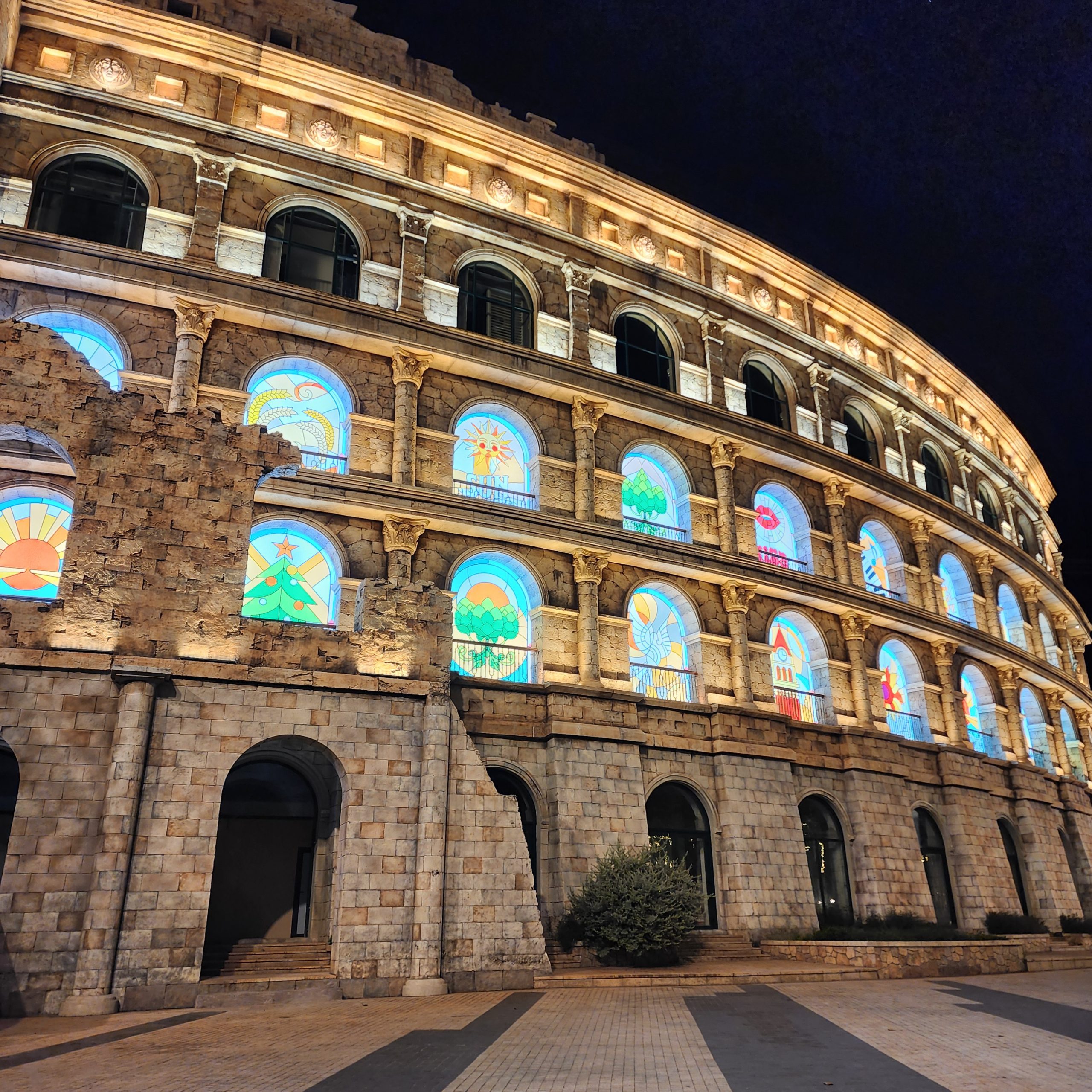 Cadillac F1 online casino article via 360 MAGAZINE.