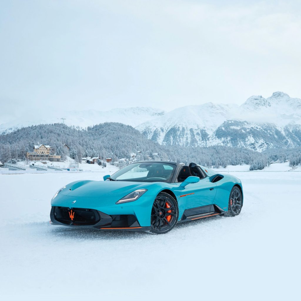 Maserati MCPURA Cielo FROZEN MAGMA via 360 MAGAZINE.