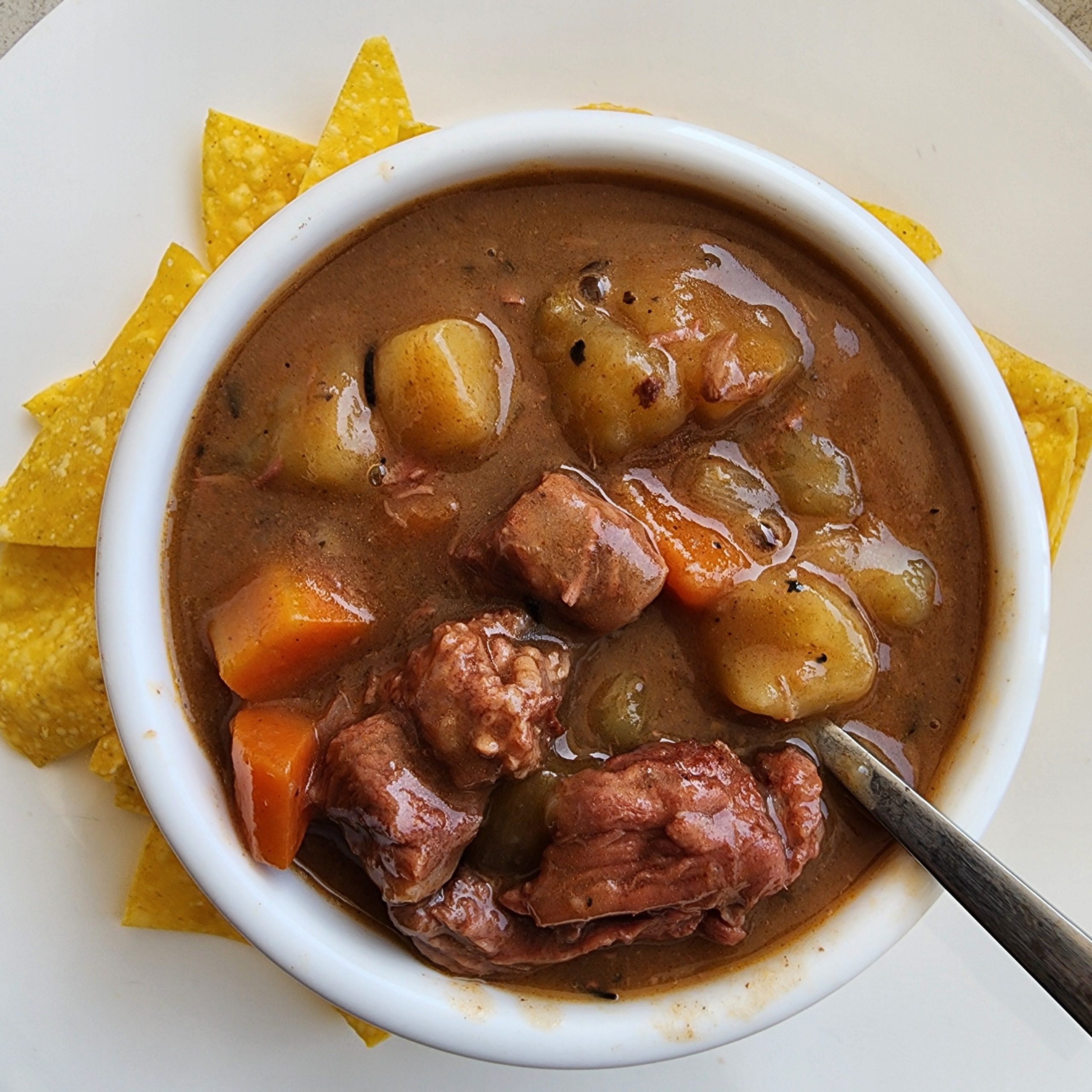 Vaughn Lowery Photography of chicken soup in Phnom Penh via 360 MAGAZINE.