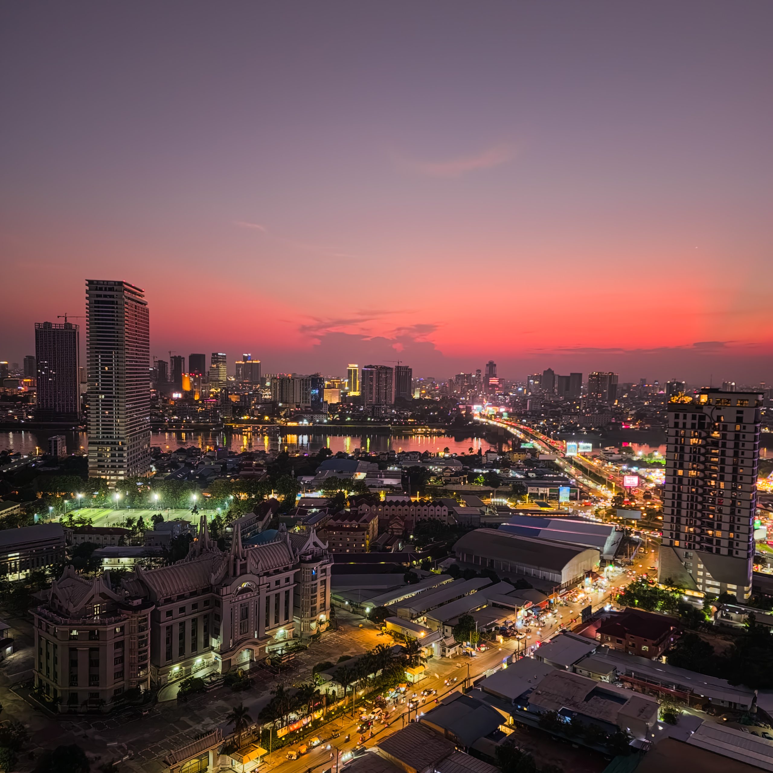 Luxury corporate gifts via Vaughn Lowery Art and Photography and 360 MAGAZINE.