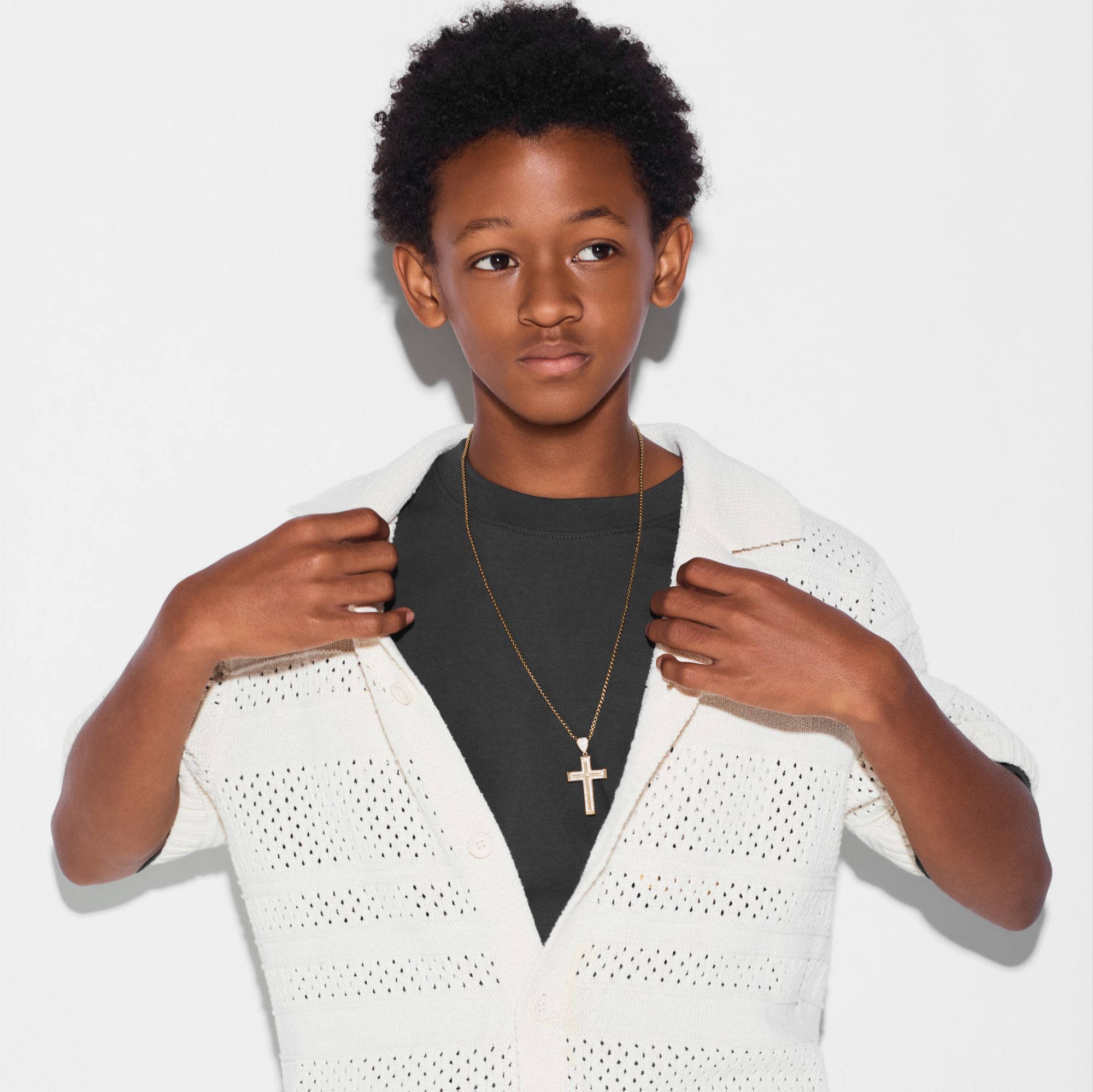 Hollywood TV/film actor Percy Daggs IV, starring in The Hunger Games: Sunrise on the Reaping, covers QR coded print issue via 360 MAGAZINE.