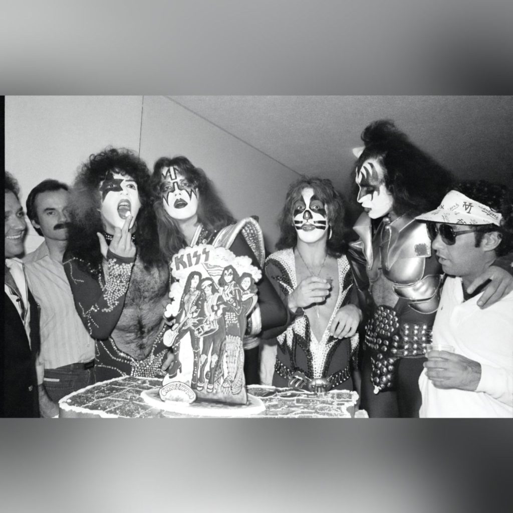 Rock band Kiss destroys Anaheim '76 via 360 MAGAZINE.