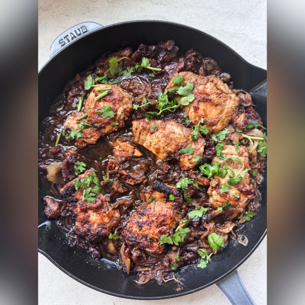 Caramelized Onion and Date Pargiyot 

Photo Credit: Sina Mizrahi of Kosher.com via 360 MAGAZINE. 

 

