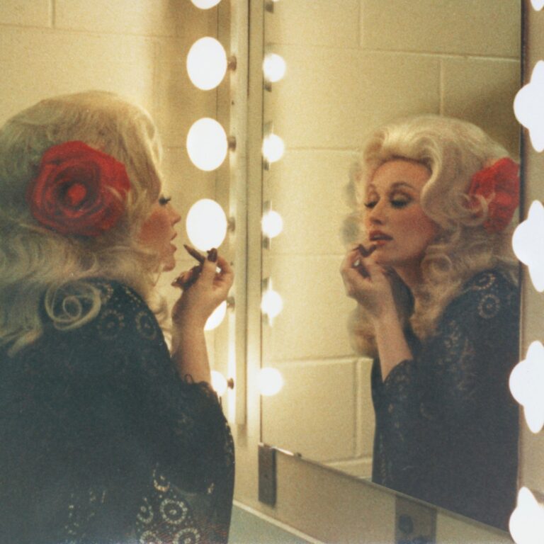A photograph of the icon, as shared by the Dolly Parton Estate through 360 MAGAZINE.