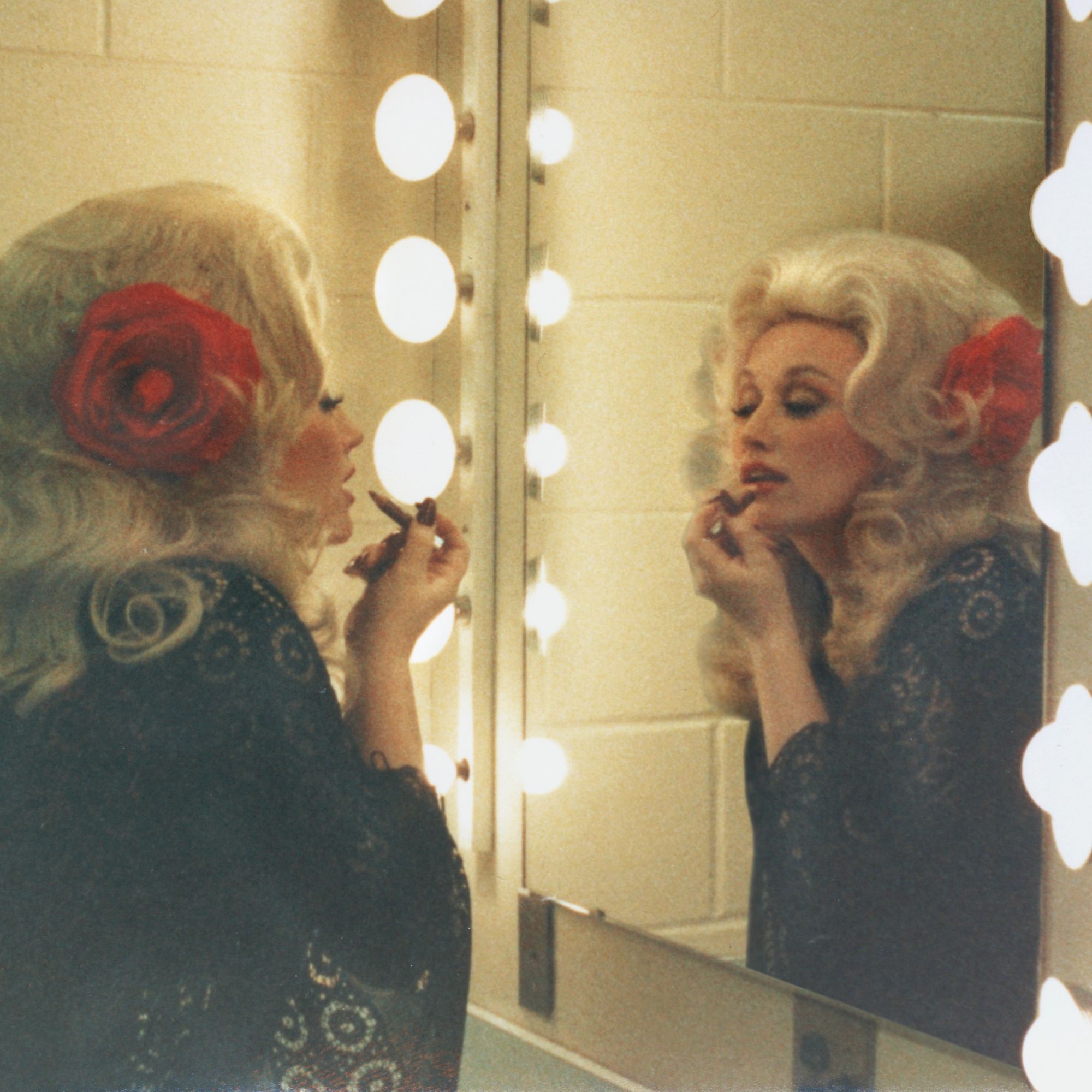 A photograph of the icon, as shared by the Dolly Parton Estate through 360 MAGAZINE.